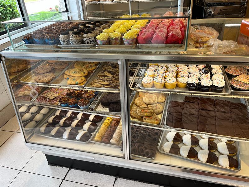 Bella Napoli Bakery & Cafe - Latham
