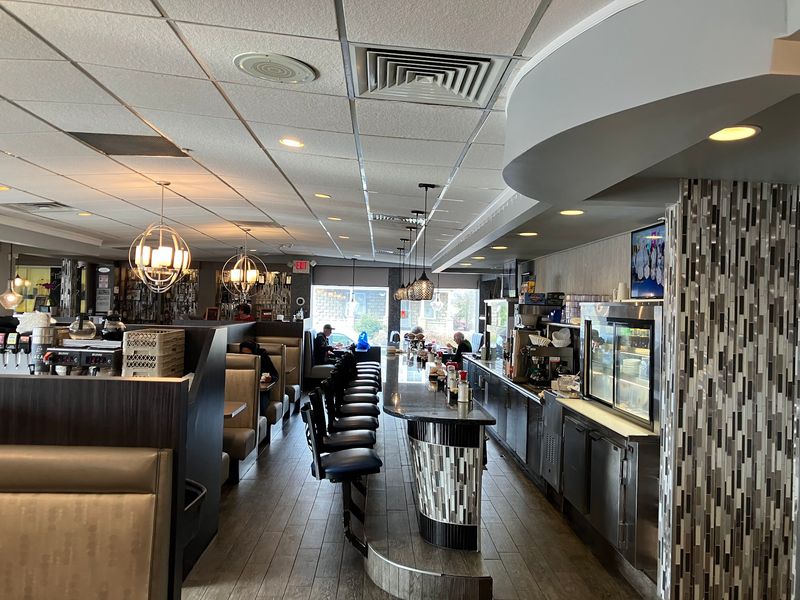 Colonial Diner
