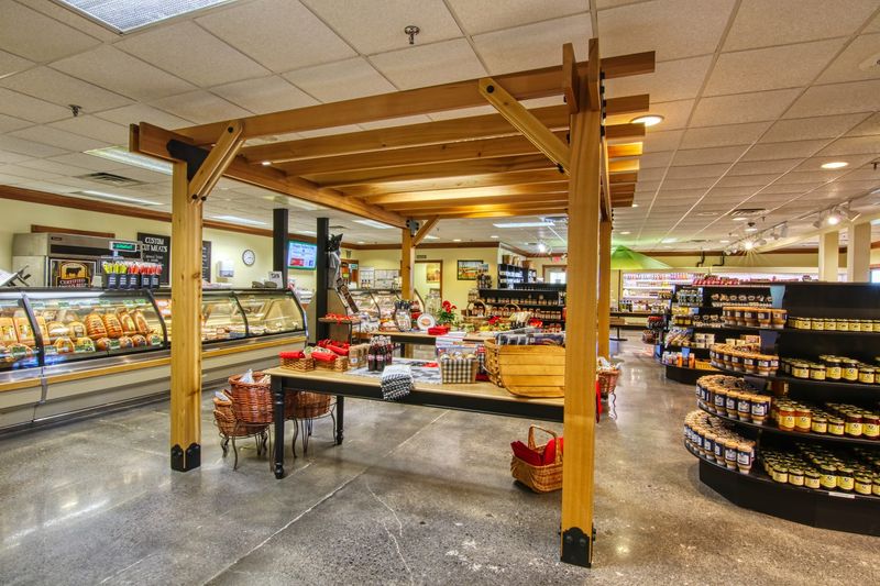 Dutch Valley Market