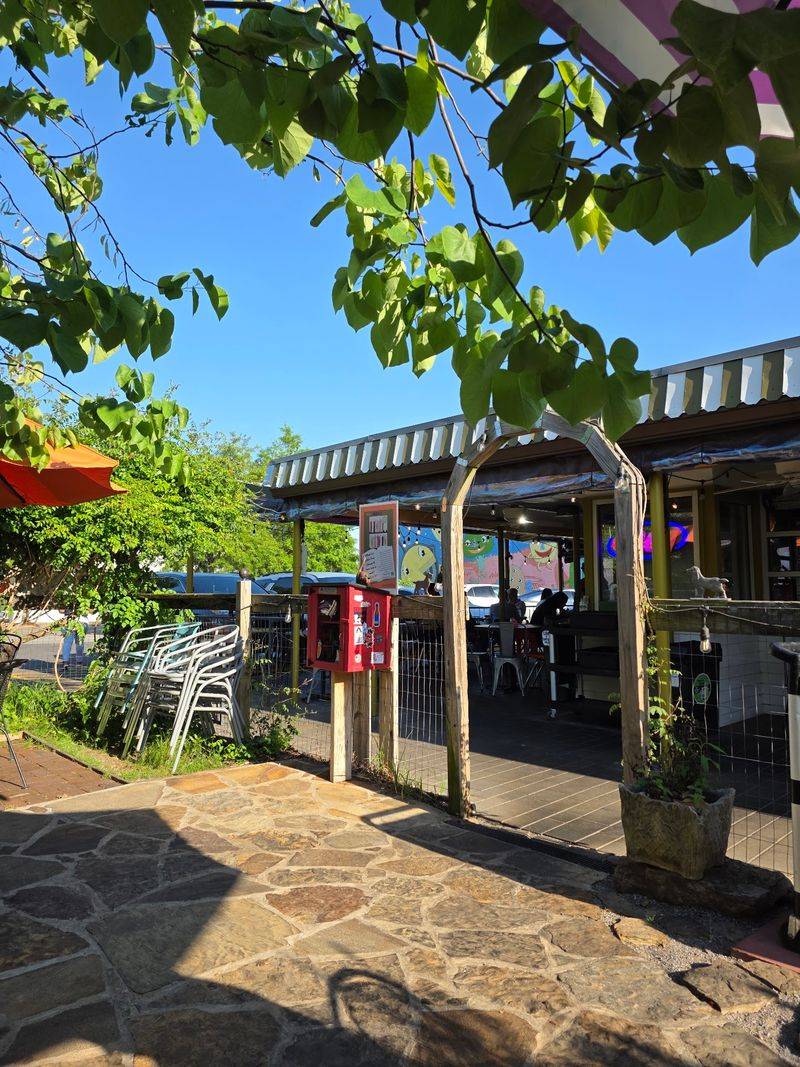 The Root Cafe