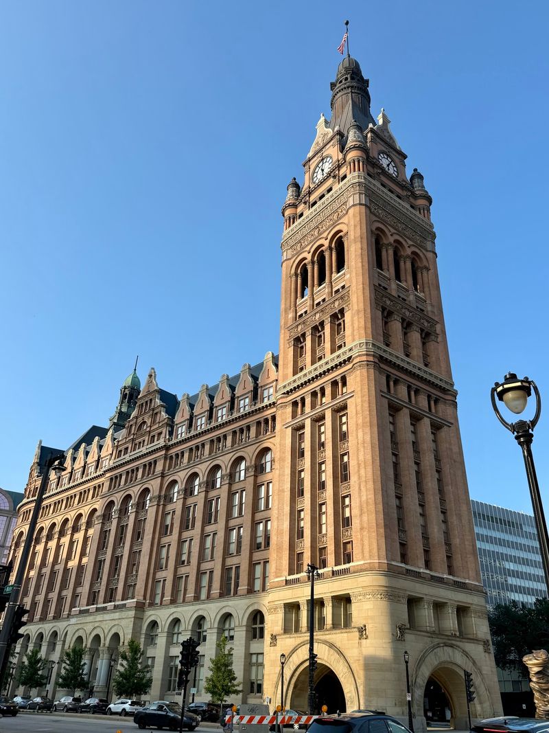 Cream-Colored Bricks Give The City Its Sweet Nickname