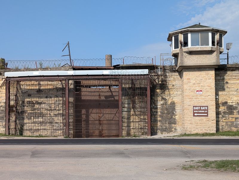 Fans Of Jake Blues Will Recognize That Front Gate Instantly