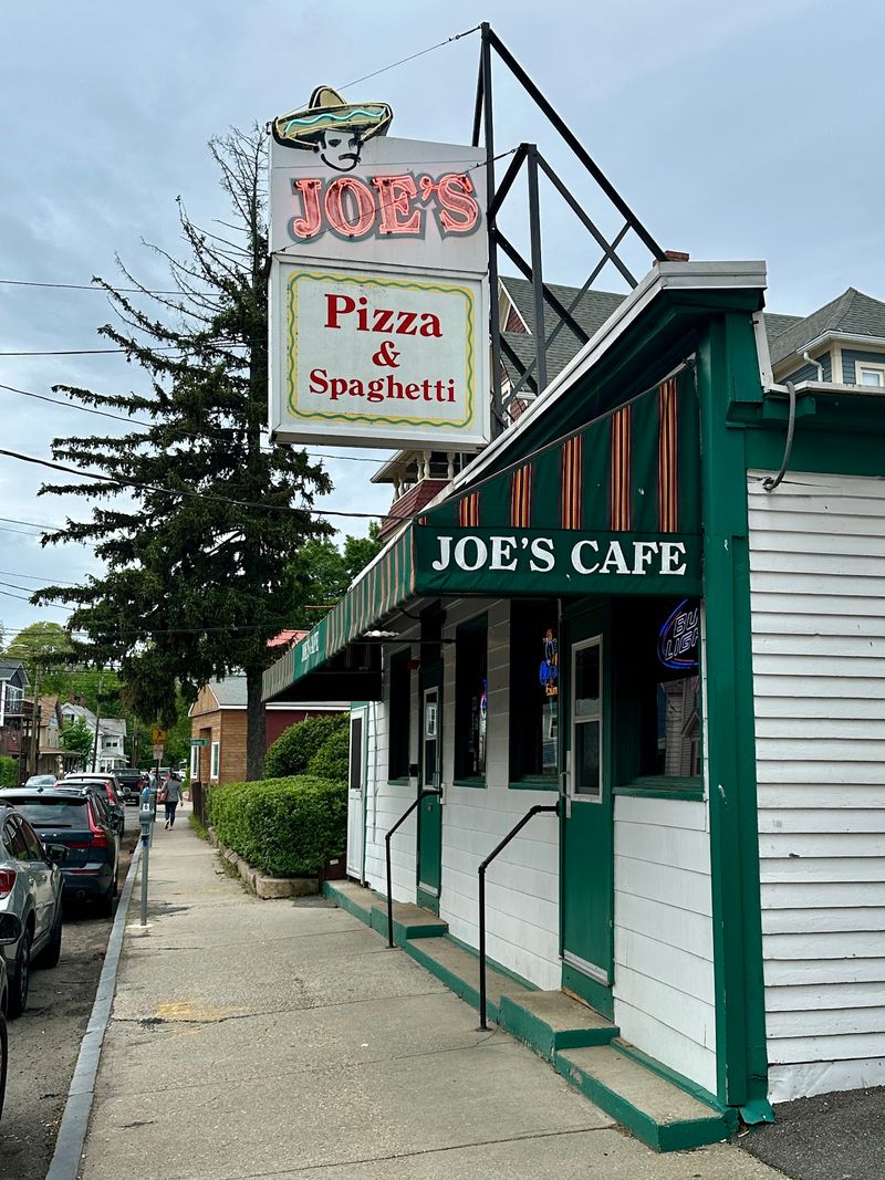 Joe's Spaghetti & Pizza