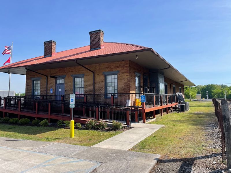 Niota TN Southern RR Depot