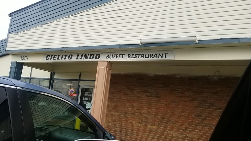 Bring Cash And Beat The Weekend Lunch Line