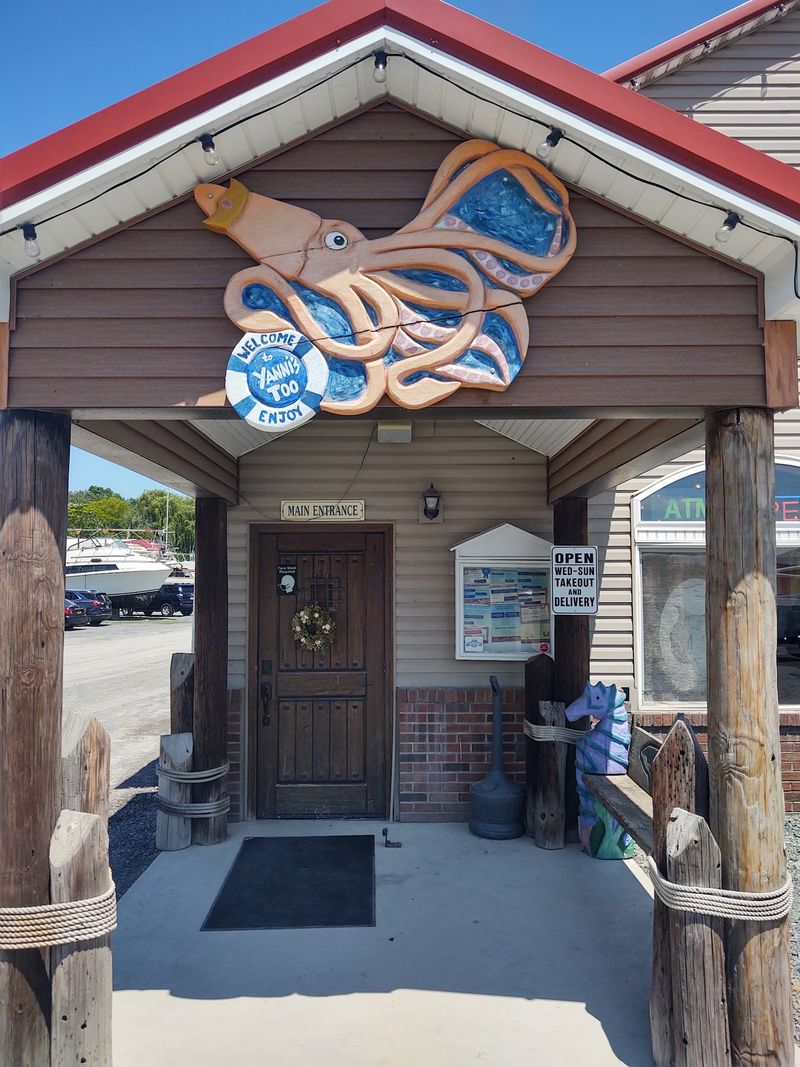 Yanni's Too - Coeymans