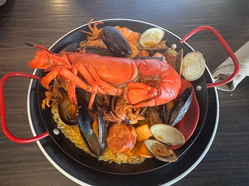 One Seafood Platter Brings The Whole Ocean To Dinner