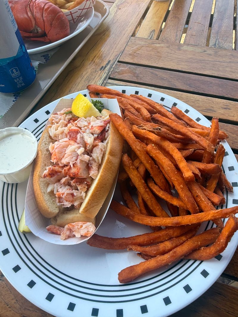 Lobster Rolls Stuffed With Sweet, Chunky Meat