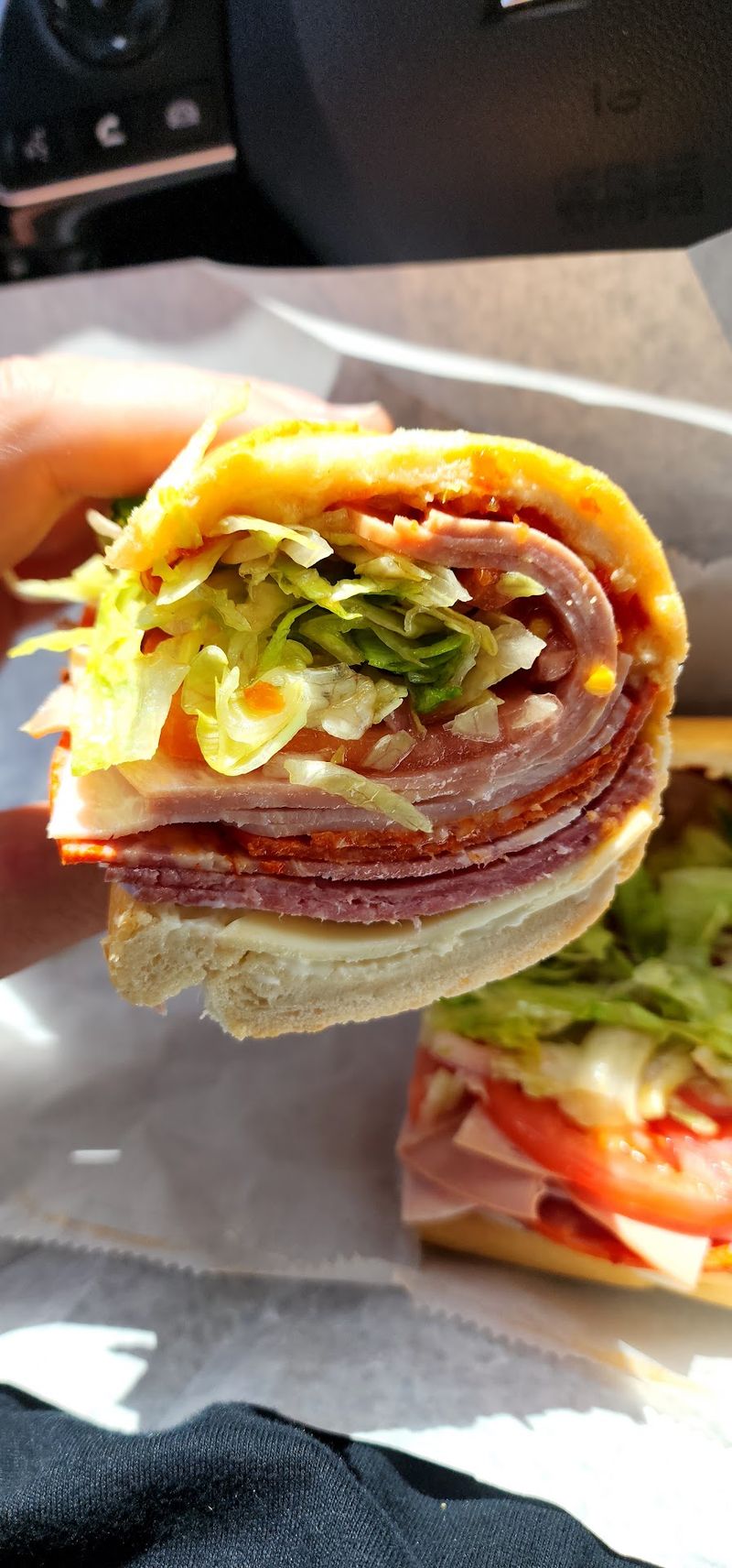 Tom's International Deli