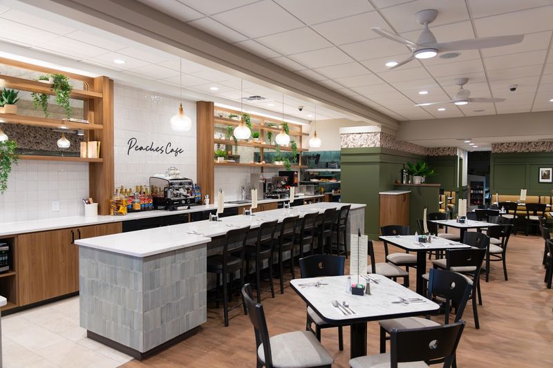 Peaches Café