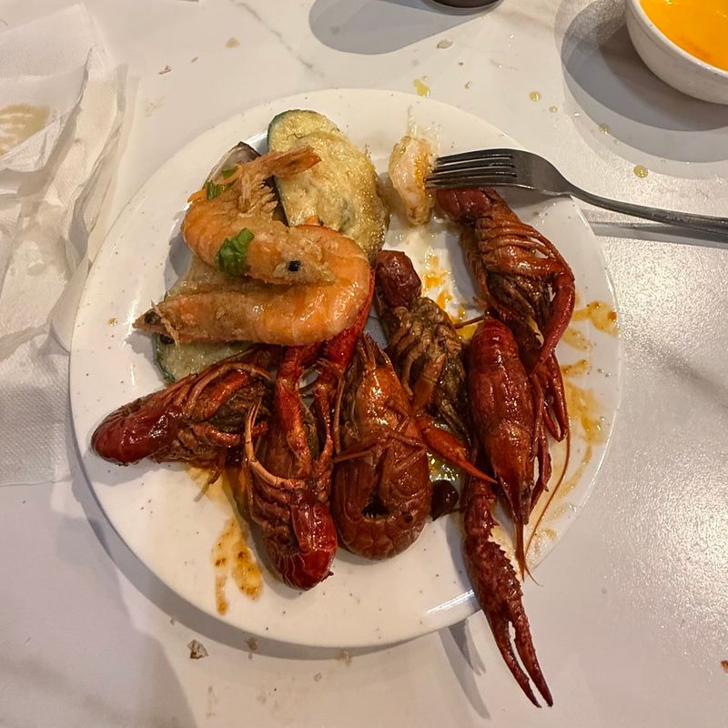 Crawfish, Shrimp, And Dim Sum Keep The Plates Interesting