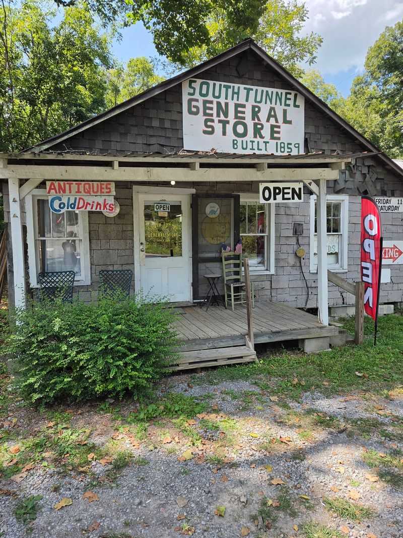 South Tunnel General Store