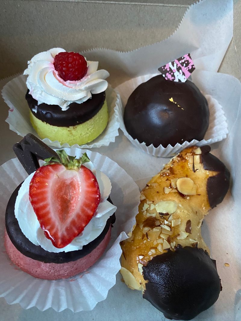 Henderson Has Been Lucky To Have This Bakery Since 2008