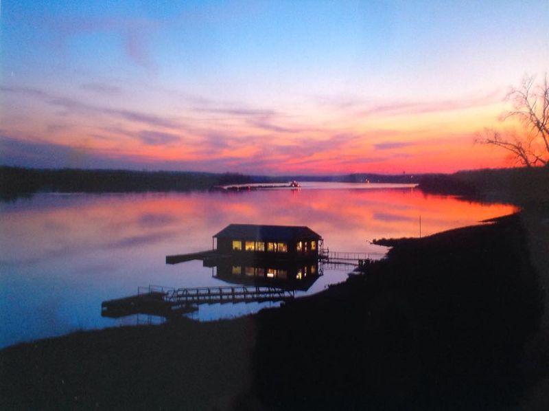 Why This Wobbly Fish Dinner Belongs On Your Illinois List