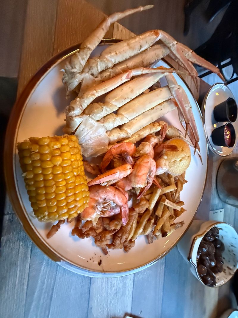 Crab Legs Keep Coming, So Pace Yourself