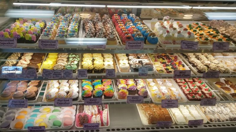 Ghosts, Witches, And Mummies Have Taken Over The Cupcakes