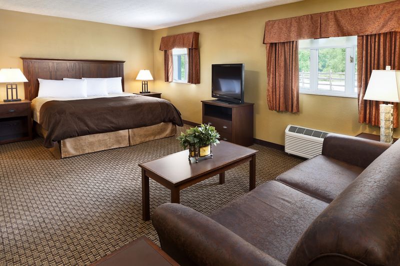 Burr Oak Lodge & Conference Center, Glouster, OH