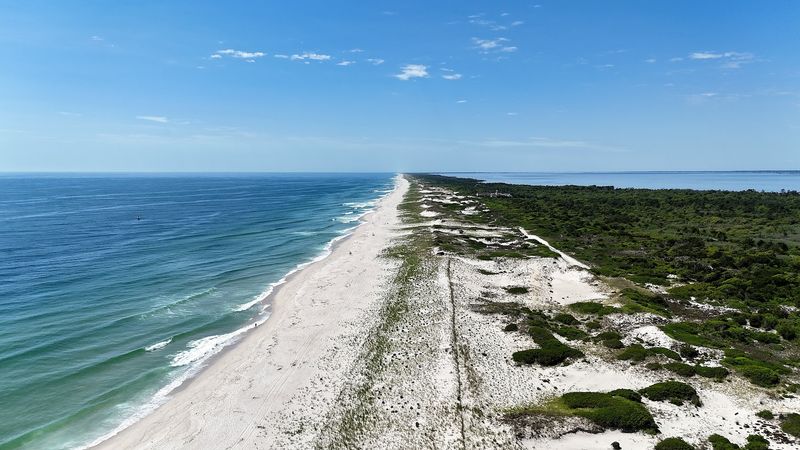 Ten Miles Of Shore That Never Got Built Up