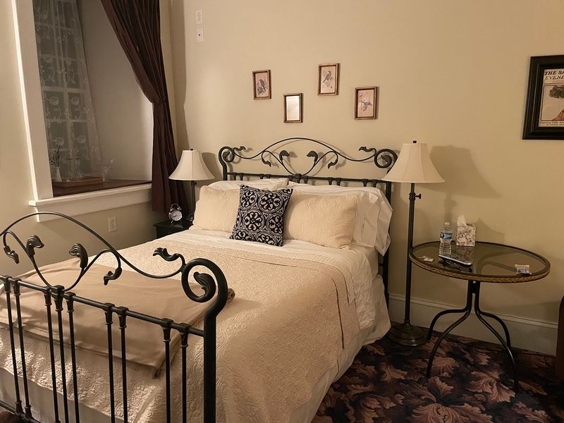 Mineral Point Hotel