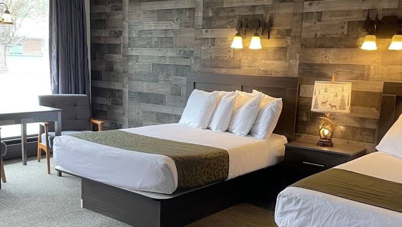 Fifty-Two Rooms Mean Plenty Of Choices For Your Crew