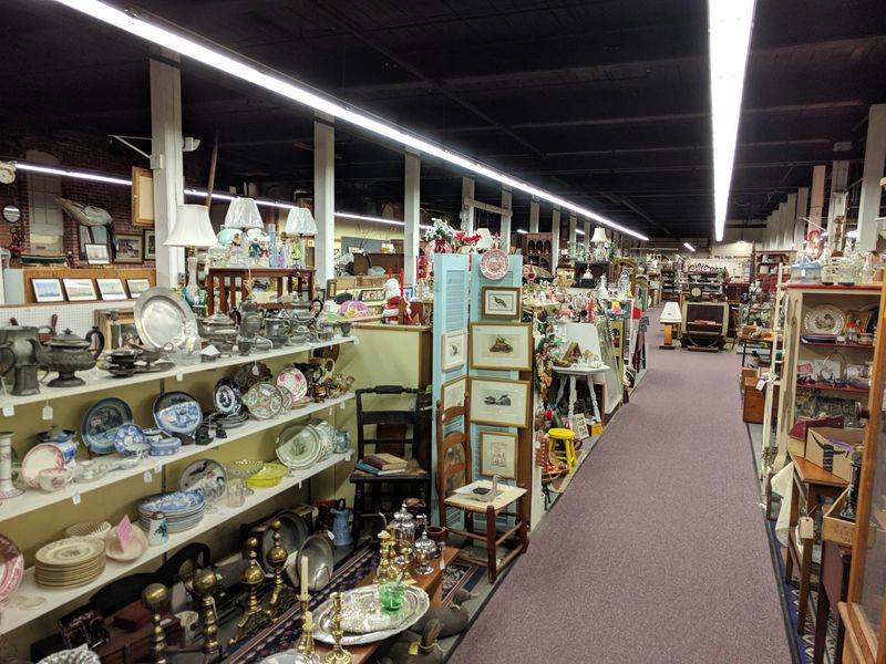 Acushnet River Antiques LLC