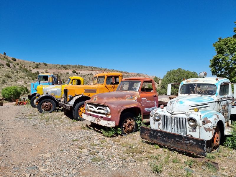 Car Lovers Should Clear Their Schedule For These Rusty Beauties