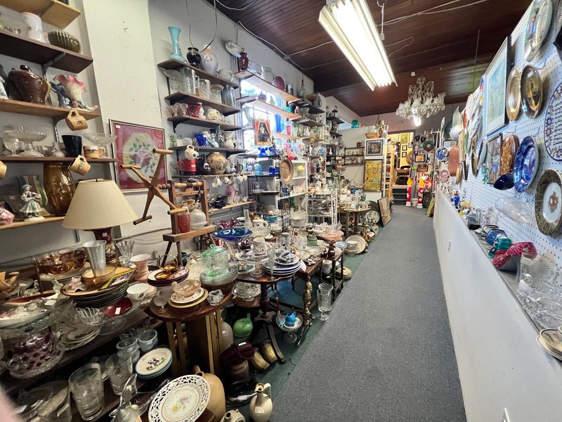 Summit Antique Center