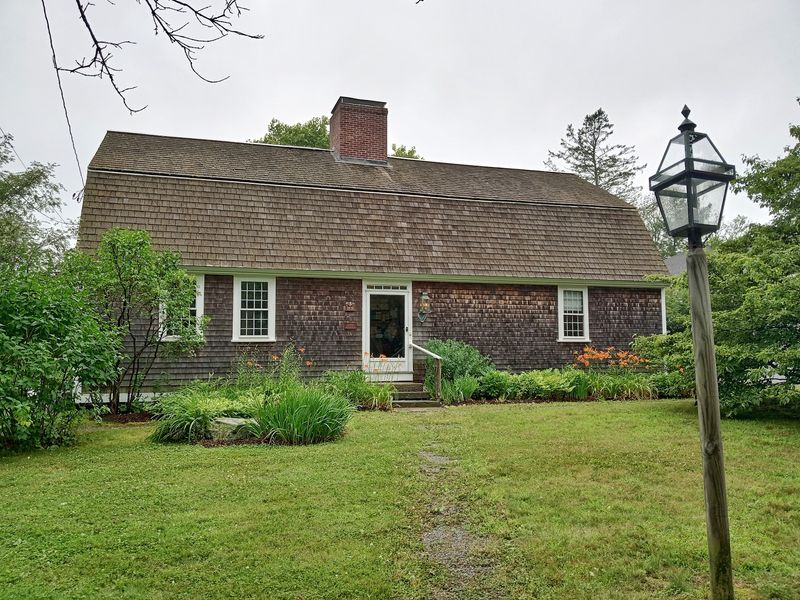 The Carpenter Museum And Its Story-Filled Barn