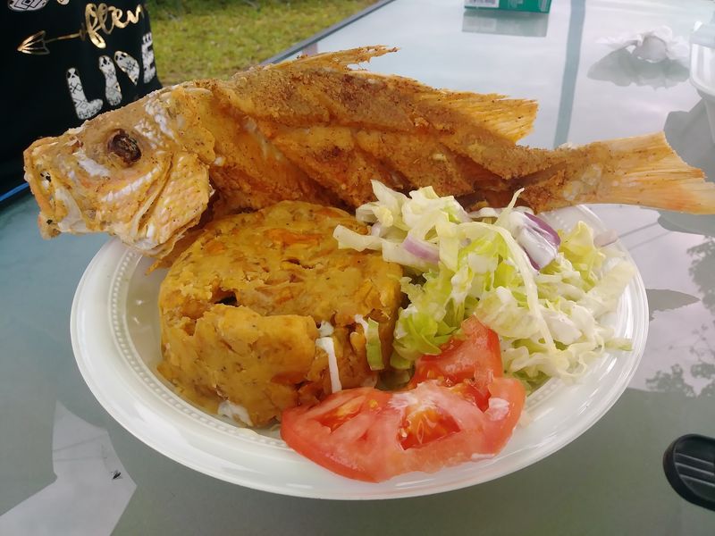 Fried Snapper and Seafood Plates