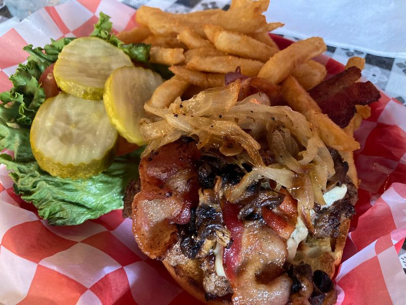 Hattiesburgers and Blues, Hattiesburg, MS