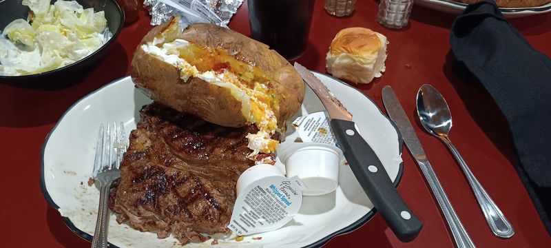 Your Dinner Shows Up With A Whole Supporting Cast