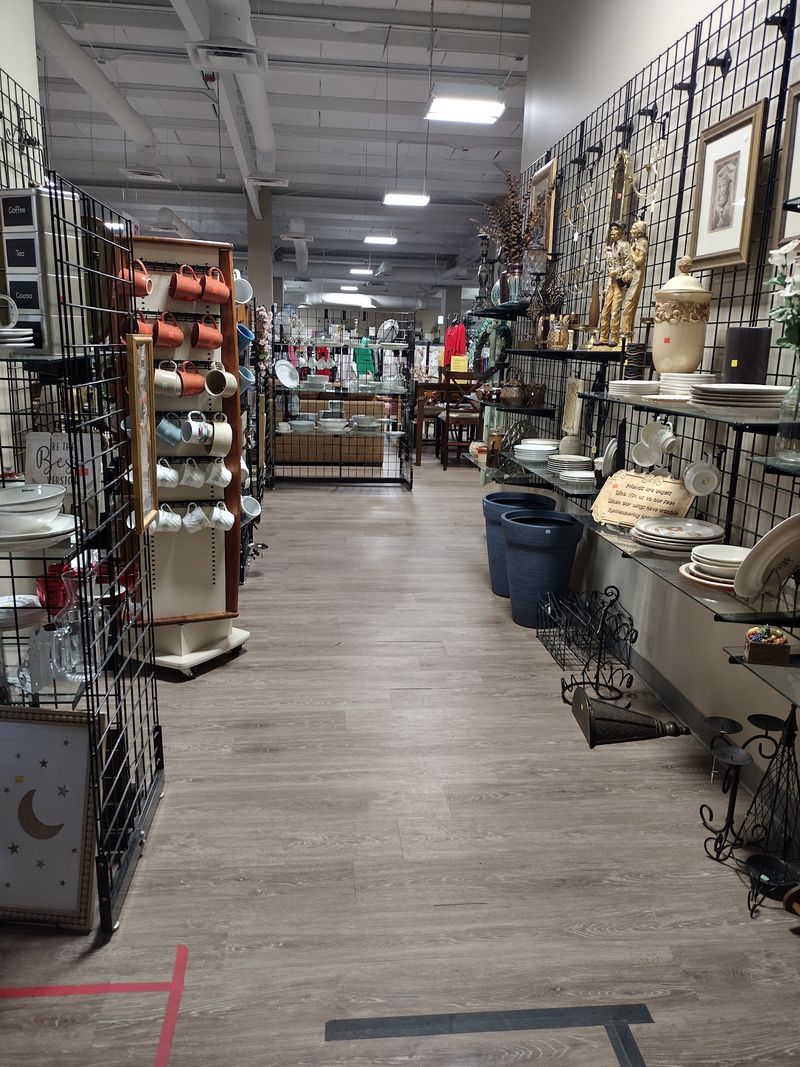 Salvation Army Family Store Thrift & Consignment, Gulfport
