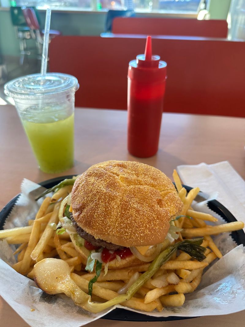 Old-School Diner Vibes With Room For The Whole Crew