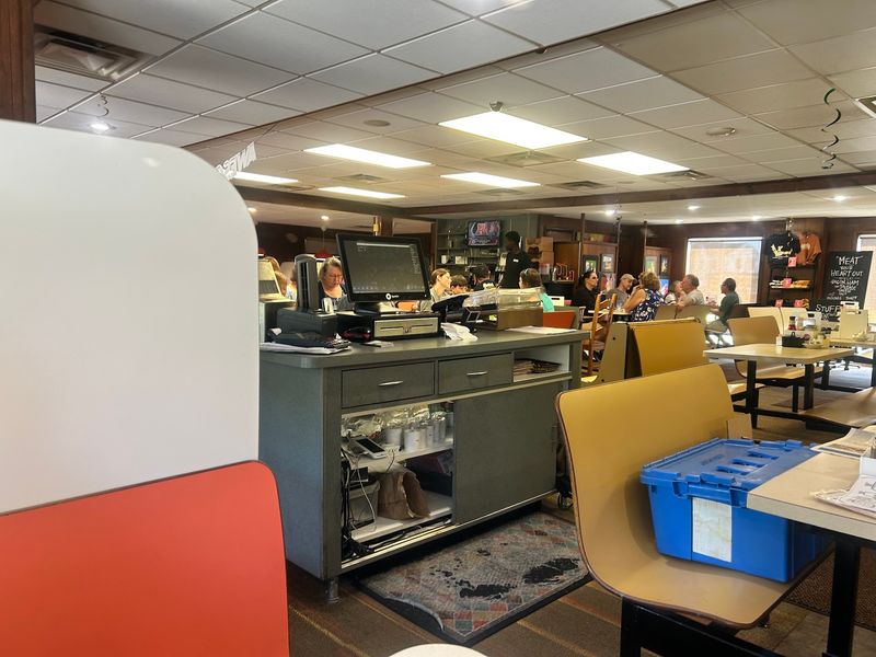 Hyde's Restaurant, Inc.