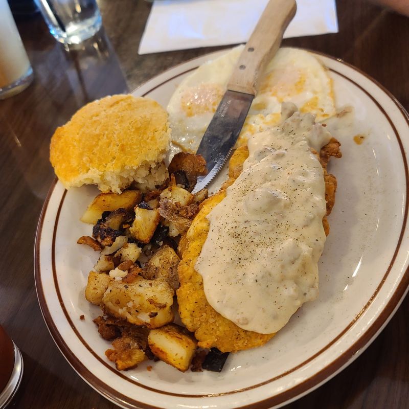 Hearty Plates Built For Big Appetites