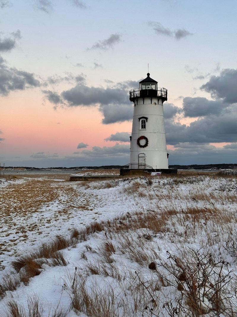 A Cast-Iron Lighthouse Steals Every Harbor Scene