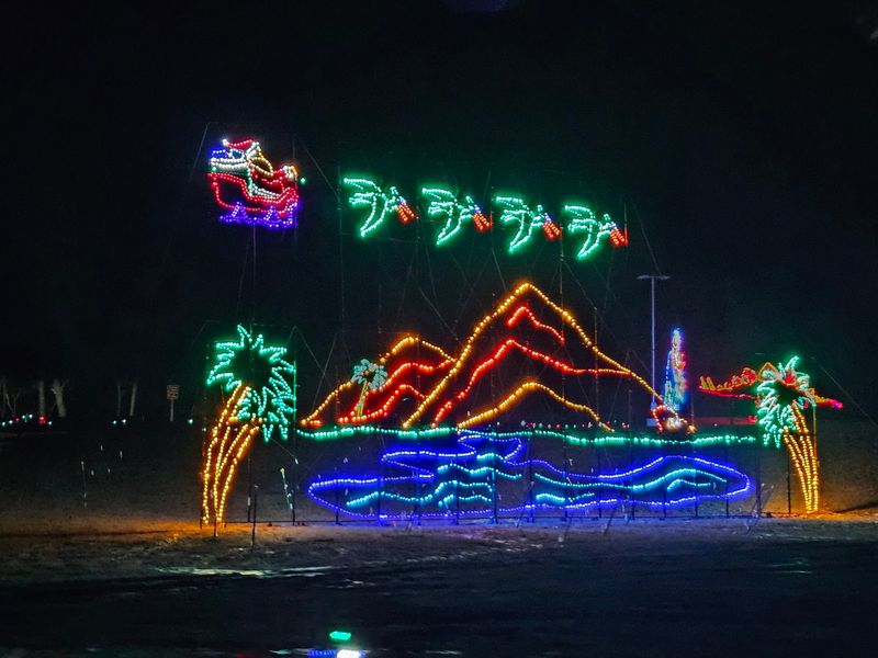 A Famous Concert Stage Swaps Music For Twinkles