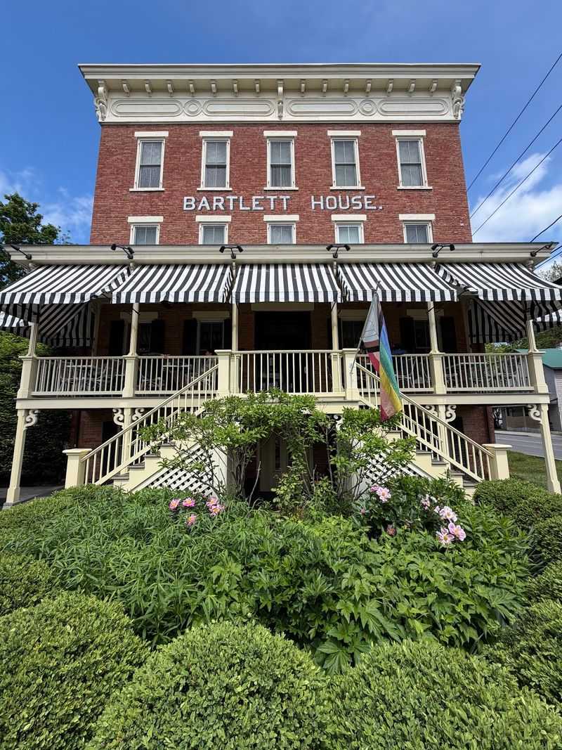 Bartlett House