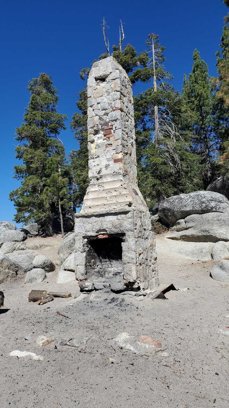 Chimney Beach Trail