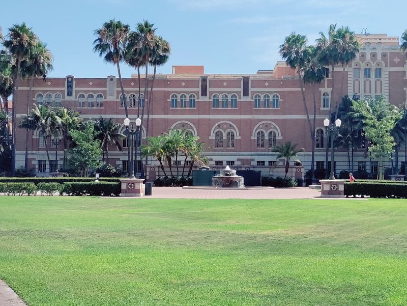 Red Bricks, Palm Trees, And Plenty Of Lawn To Study On