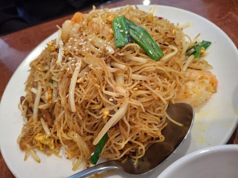 Lunch Specials That Stretch Your Budget