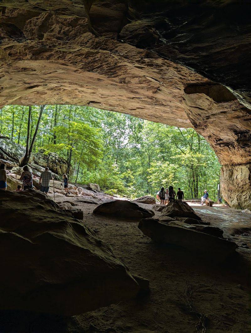 Sleep In A Historic Lodge And Eat With A Canyon View