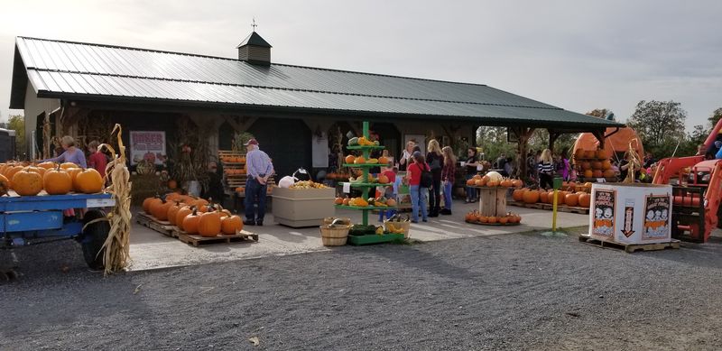Baker Farm Market & U-Pick - Ransomville