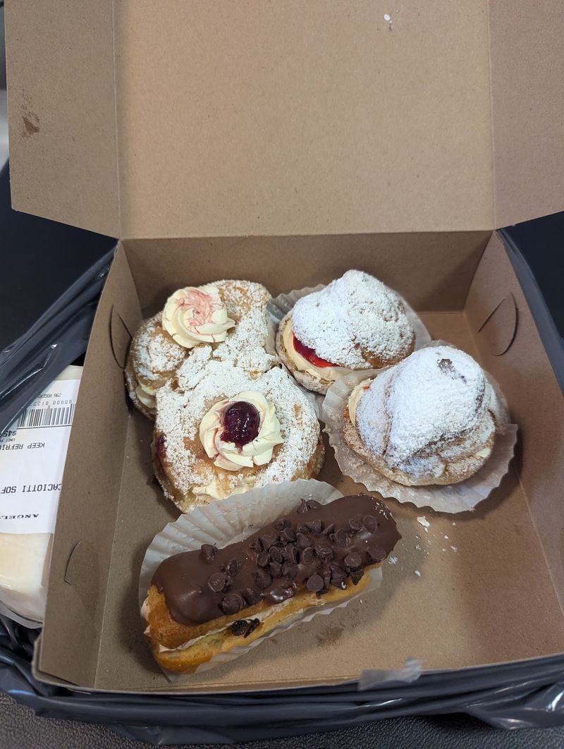 Roger's Bakery