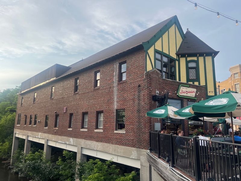 Riverside Patio Seats In The Heart Of Tosa