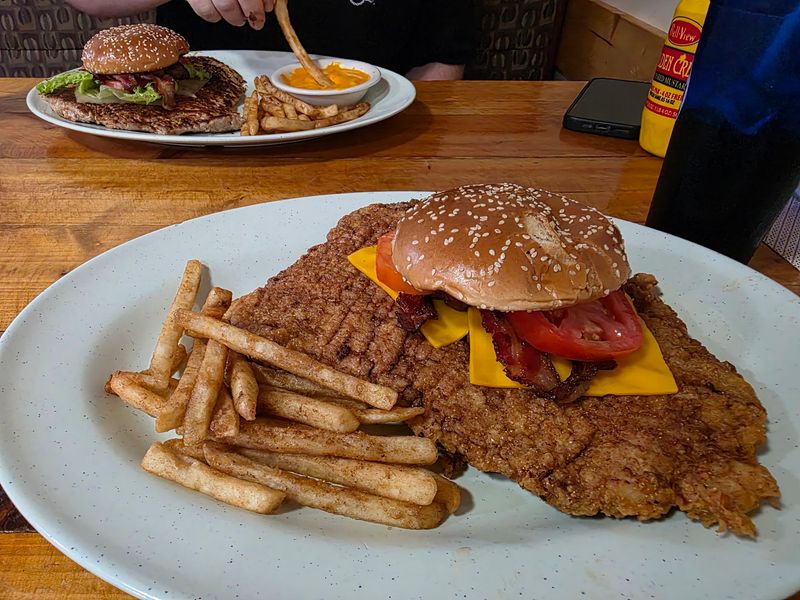 Lou's Diner