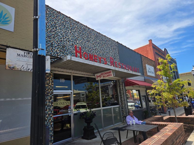 Honey's Restaurant And The Original Slawburger