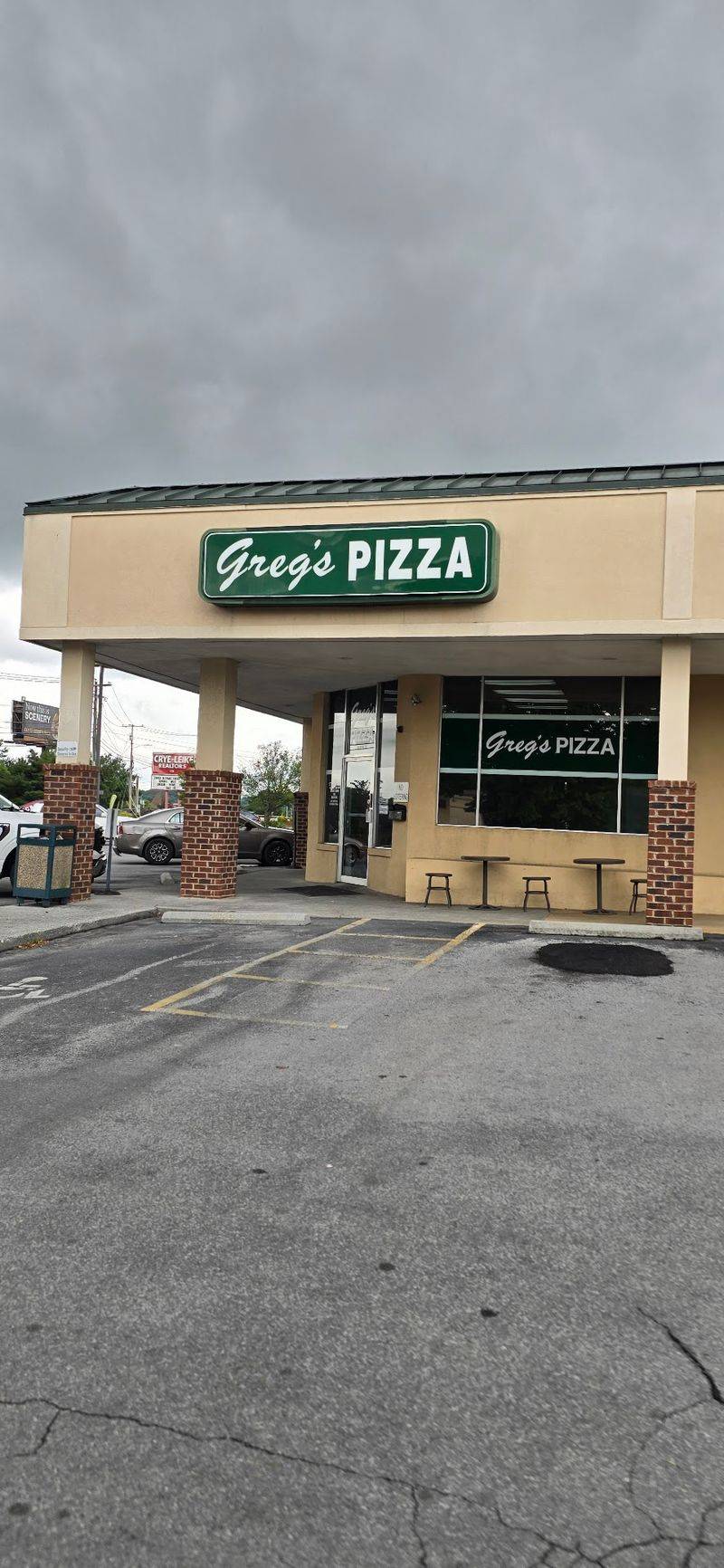 Greg's Pizza