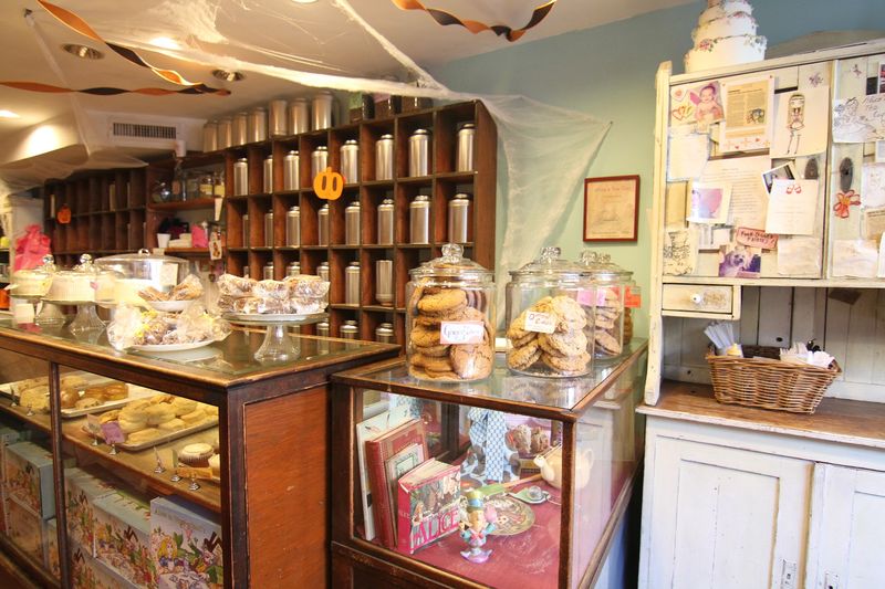 Alice’s Tea Cup Chapter I - Upper West Side