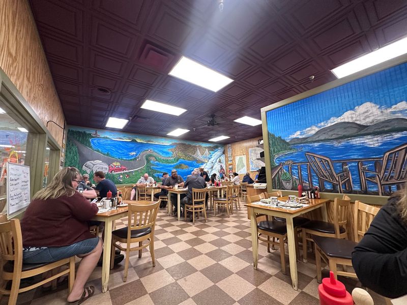 Sylvia's Cafe